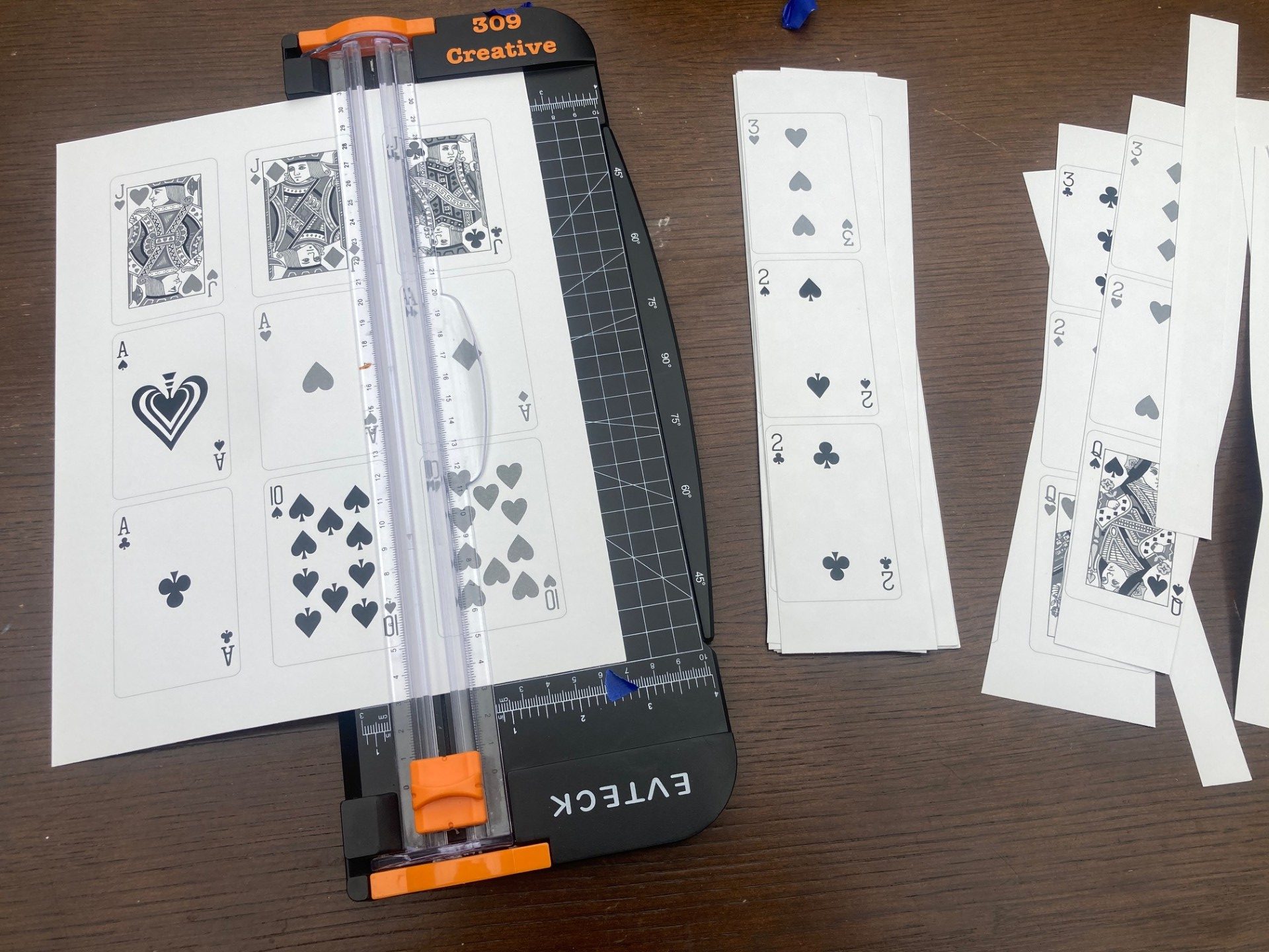 PLAYINGCARD1